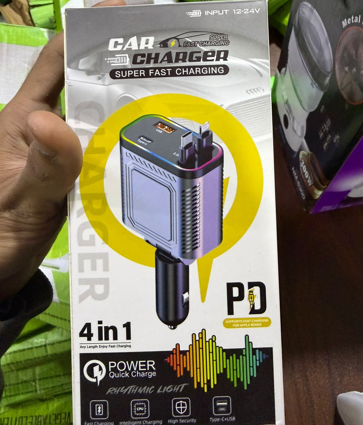 Retractable 4-in-1 Fast Car Charger